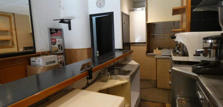 Spain Barcelona shop two floors direct access to public road PR-00330