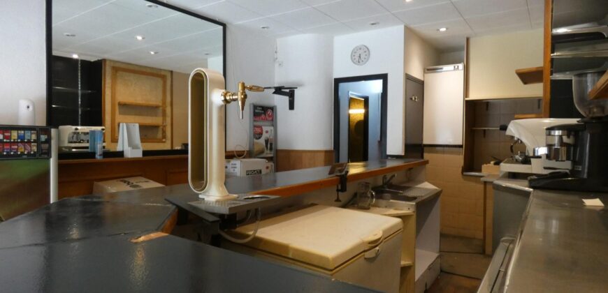 Spain Barcelona shop two floors direct access to public road PR-00330