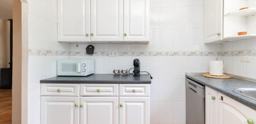 Spain Get your residency! villa with pool, garden and terrace 006825
