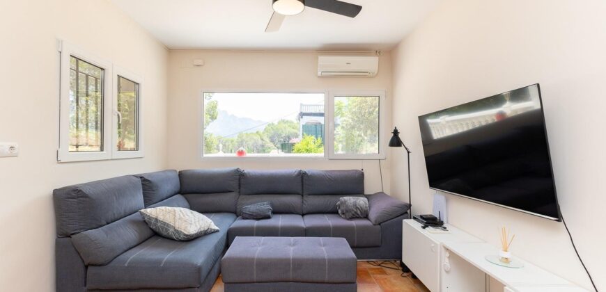 Spain Get your residency! villa with pool, garden and terrace 006825