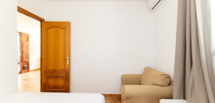 Spain Get your residency! villa with pool, garden and terrace 006825