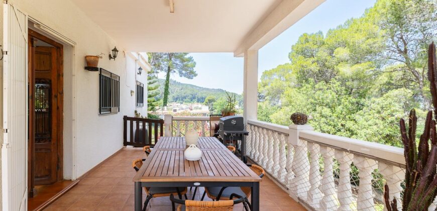 Spain Get your residency! villa with pool, garden and terrace 006825