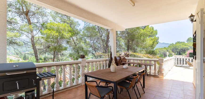 Spain Get your residency! villa with pool, garden and terrace 006825