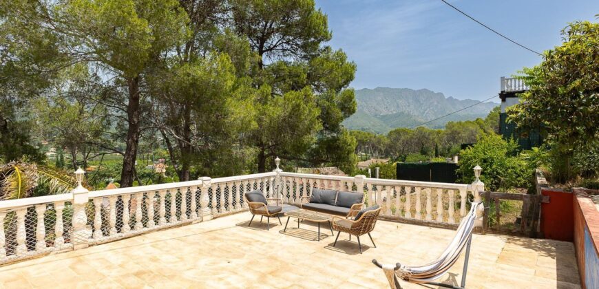 Spain Get your residency! villa with pool, garden and terrace 006825