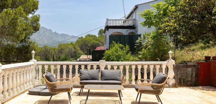 Spain Get your residency! villa with pool, garden and terrace 006825
