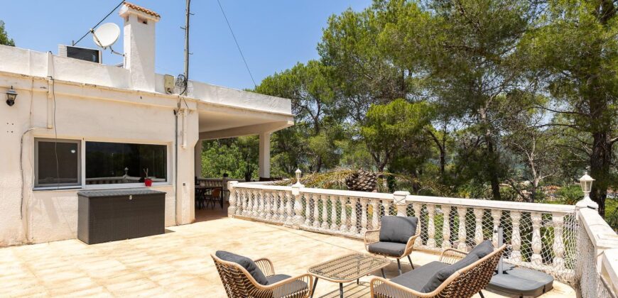 Spain Get your residency! villa with pool, garden and terrace 006825