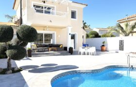 Spain Get your residency! renovated villa with pool SVM734606