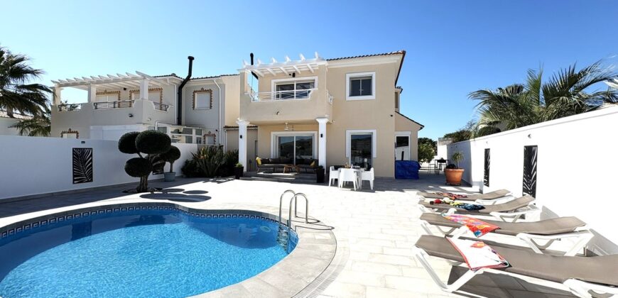 Spain Get your residency! renovated villa with pool SVM734606