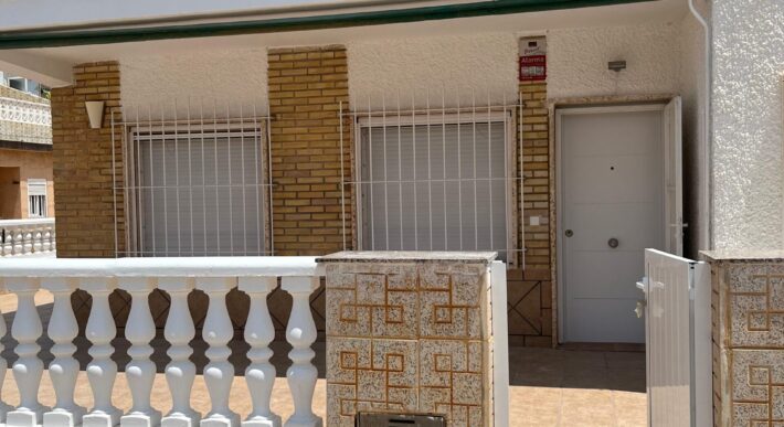 Spain Get your residency! fully renovated apartment walking distance to beach #S3