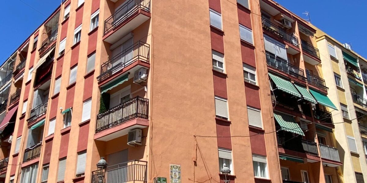 Spain Get your residency! apartment in a central area, need renovation #006645 Spain Get your residency! apartment in a central area, need renovation #006645