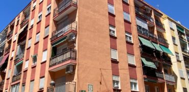 Spain Get your residency! apartment in a central area, need renovation #006645