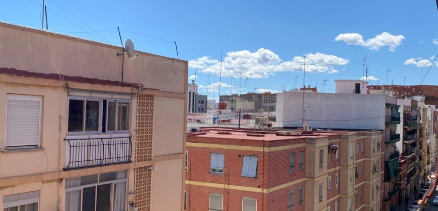 Spain Get your residency! apartment in a central area, need renovation #006645