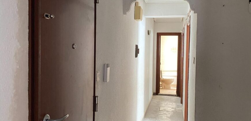Spain Get your residency! apartment in a central area, need renovation #006645