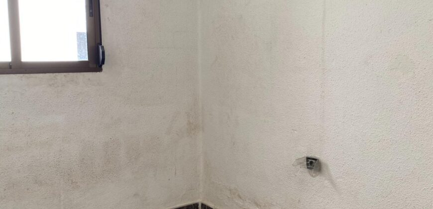 Spain Get your residency! apartment in a central area, need renovation #006645