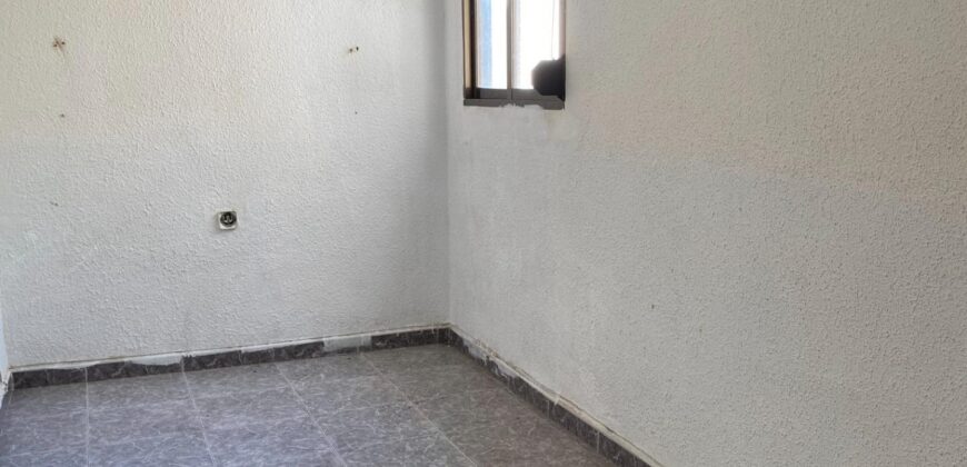 Spain Get your residency! apartment in a central area, need renovation #006645