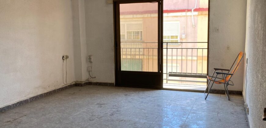 Spain Get your residency! apartment in a central area, need renovation #006645
