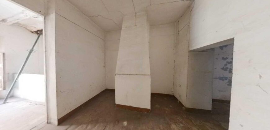 Spain Get your residency! building nice location, need renovation 006815