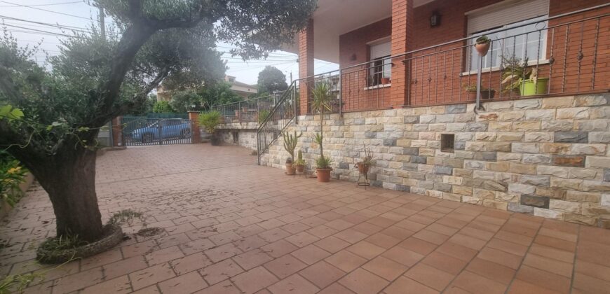 Spain Get your residency! villa in a quiet and well-connected area PR-00340