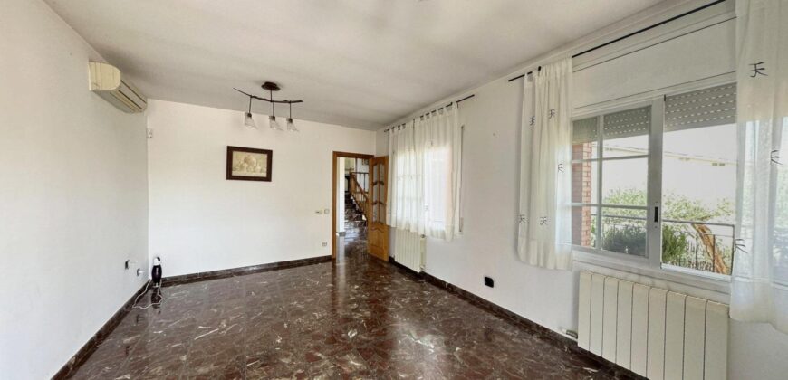 Spain Get your residency! villa in a quiet and well-connected area PR-00340