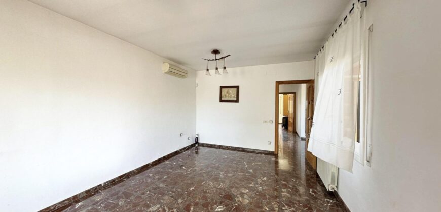 Spain Get your residency! villa in a quiet and well-connected area PR-00340