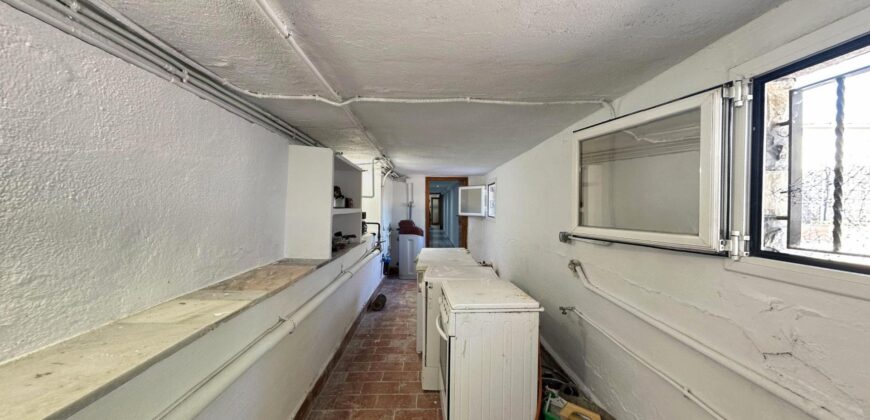 Spain Get your residency! villa in a quiet and well-connected area PR-00340