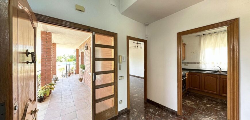 Spain Get your residency! villa in a quiet and well-connected area PR-00340