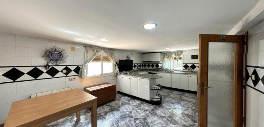 Spain Get your residency! villa in a quiet and well-connected area PR-00340