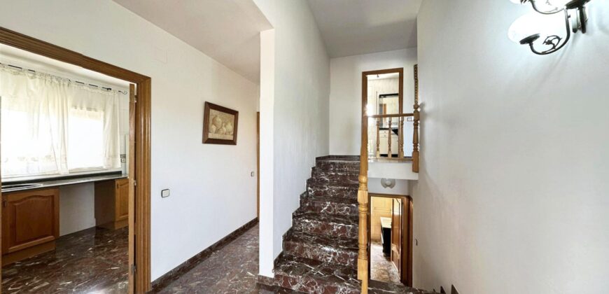 Spain Get your residency! villa in a quiet and well-connected area PR-00340