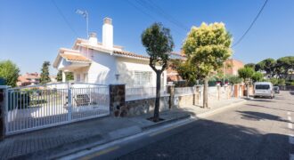 Spain Get your residency! villa with garden, central location PR-00353