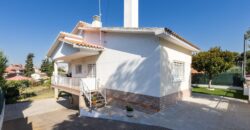 Spain Get your residency! villa with garden, central location PR-00353