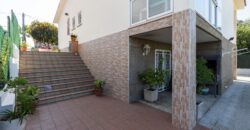 Spain Get your residency! villa with garden, central location PR-00353