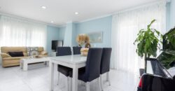 Spain Get your residency! villa with garden, central location PR-00353