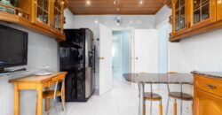 Spain Get your residency! villa with garden, central location PR-00353
