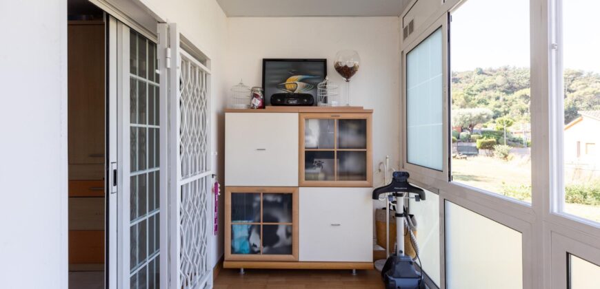 Spain Get your residency! villa with garden, central location PR-00353