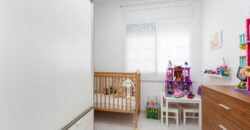 Spain Get your residency! villa with garden, central location PR-00353