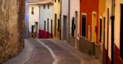 Spain Get your residency! house great location, need renovation 007005