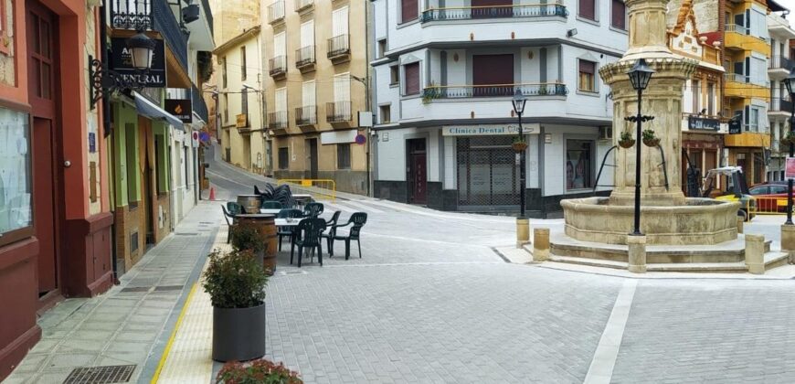 Spain Get your residency! house great location, need renovation 007005