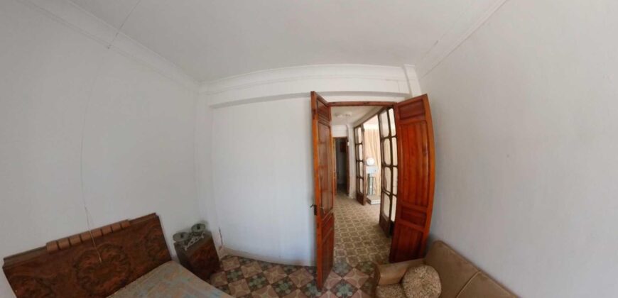 Spain Get your residency! house great location, need renovation 007005