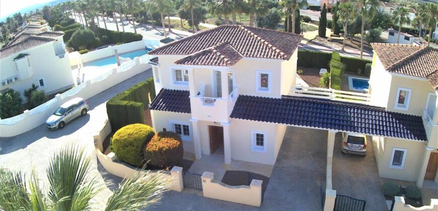 Spain Get your residency! villa with exceptional Plot and large pool SVM738695