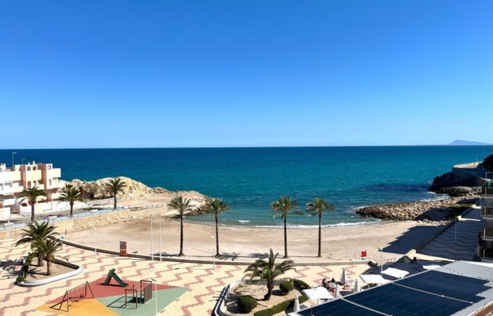 Spain Get your residency! apartment with sea views 007025