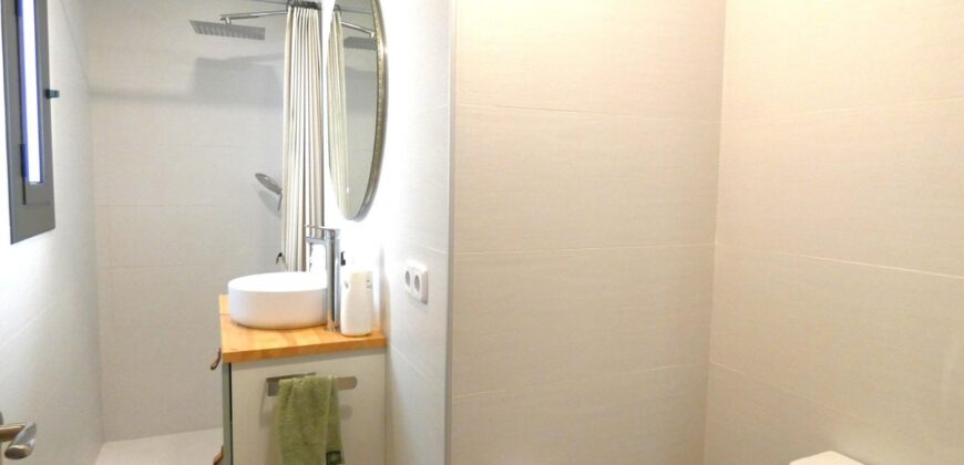 Spain Get your residency! renovated apartment near beach PR-00351