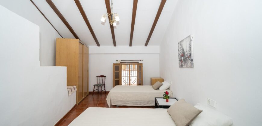Spain Get your residency! terraced house in a central area 006615
