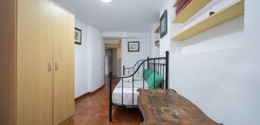 Spain Get your residency! terraced house in a central area 006615