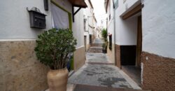 Spain Get your residency! terraced house in a central area 006615