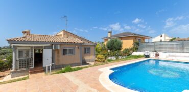 Spain Get your residency! villa with pool and garden in a quiet area #006955