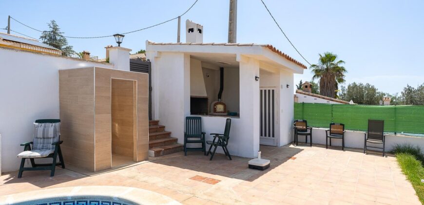 Spain Get your residency! villa with pool and garden in a quiet area #006955