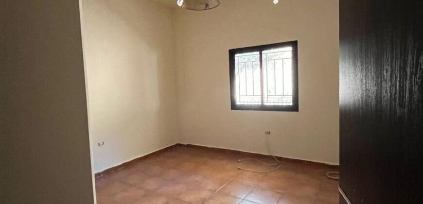 maalaka spacious apartment 250 sqm for rent #6677