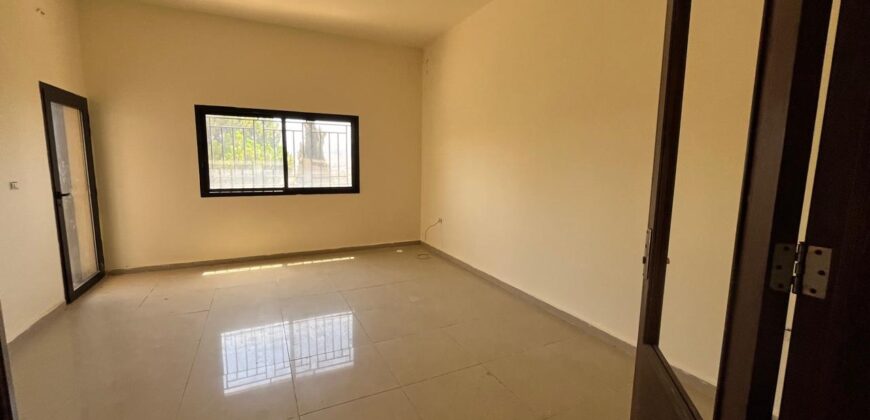 maalaka spacious apartment 250 sqm for rent #6677