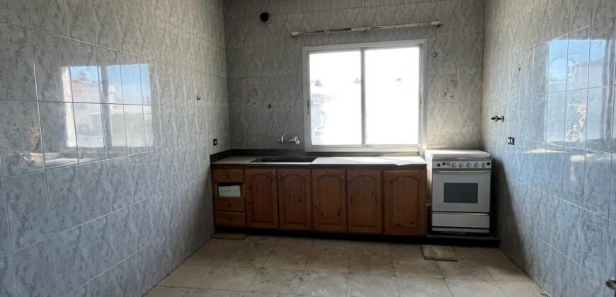 madine el sinayia apartment 220 sqm for sale need renovation, main road #6650