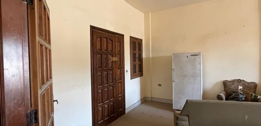 madine el sinayia apartment 220 sqm for sale need renovation, main road #6650